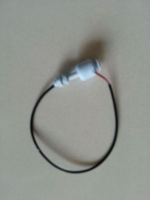 Sistema de bombeo solar de los sensores del nivel del agua/del interruptor de flotador para la bomba de tornillo sumergible