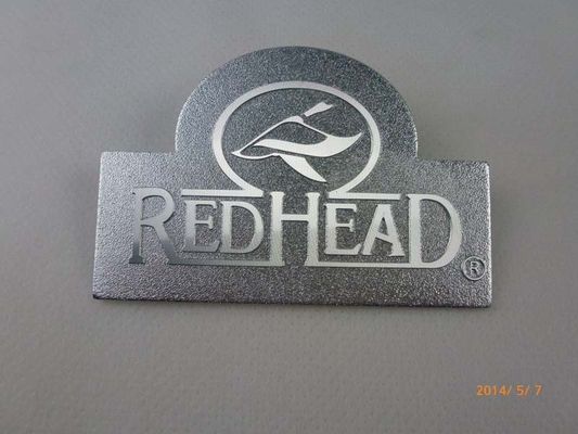Plaques d'identification gravées par aluminium CD de rayure pour des meubles, labels faits sur commande de logo en métal